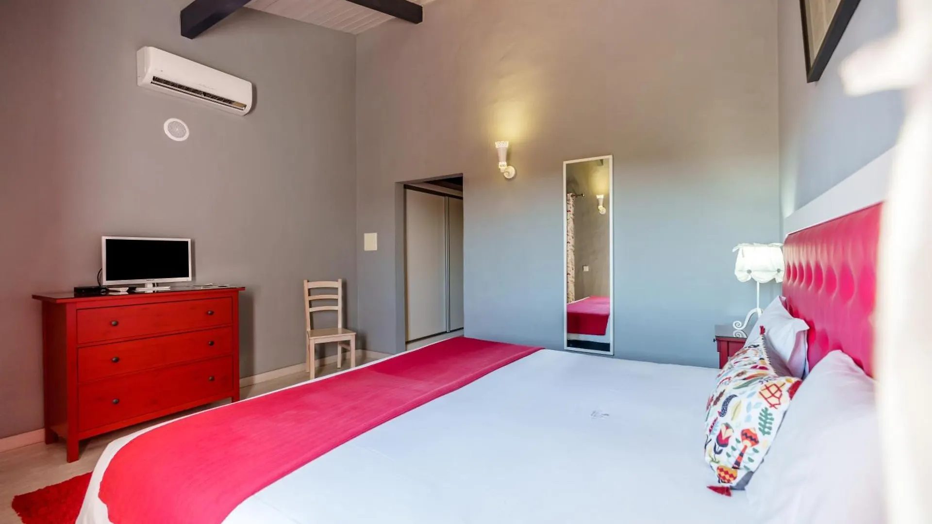 Quinta Dos Is Villa Algoz Farm stay